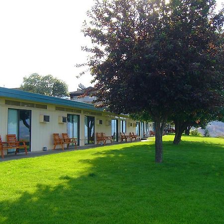 Hospitality Inn Kamloops Esterno foto