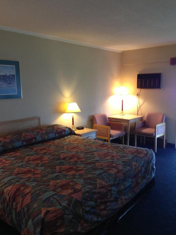 Hospitality Inn Kamloops Esterno foto
