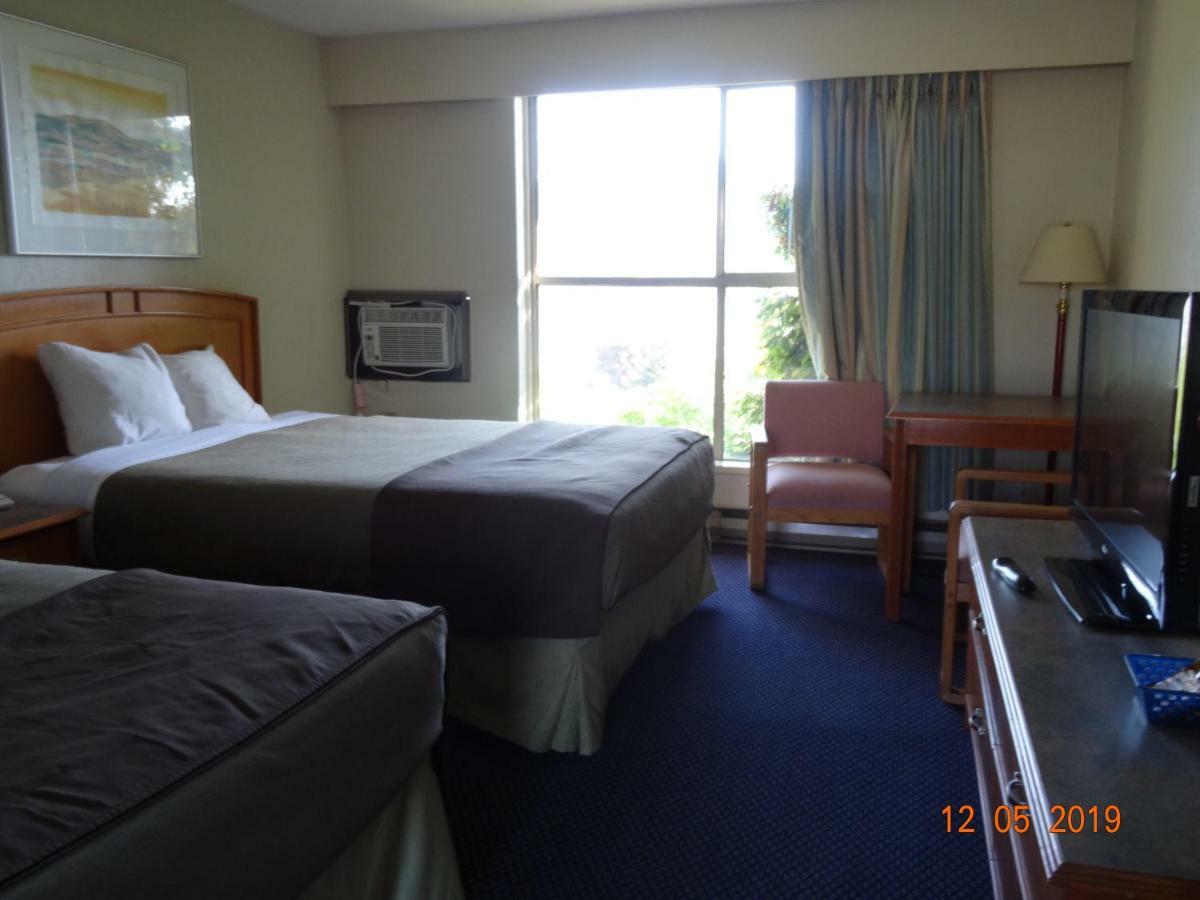 Hospitality Inn Kamloops Esterno foto