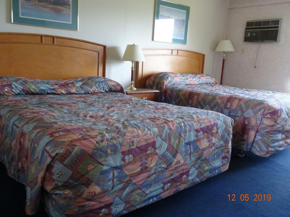 Hospitality Inn Kamloops Esterno foto